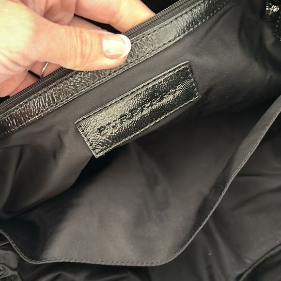 Burberry nova check diaper bag with patent strap and bottom. Like new condition - Picture 7 of 10